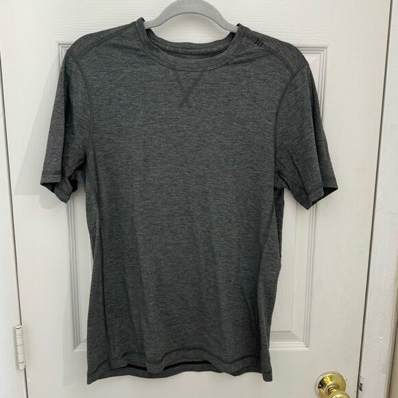 Lululemon Men’s Catalyst Short Sleeve Shirt Size Small Heather Gray Athletic - Picture 1 of 6